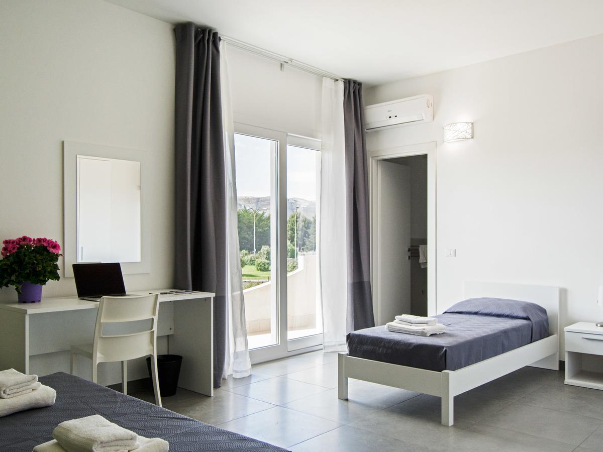 Ermes Bed & Breakfast Авола Екстериор снимка