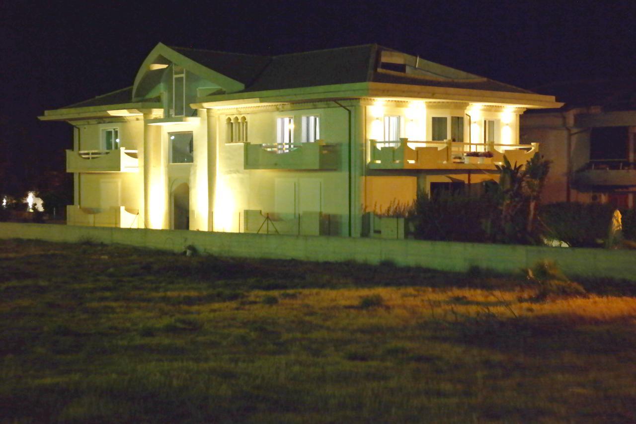 Ermes Bed & Breakfast Авола Екстериор снимка