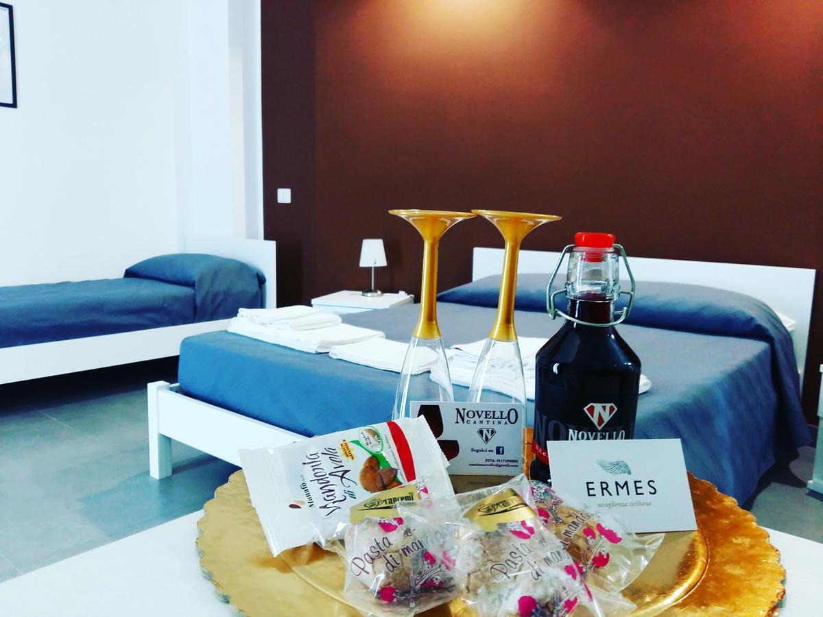Ermes Bed & Breakfast Авола Екстериор снимка