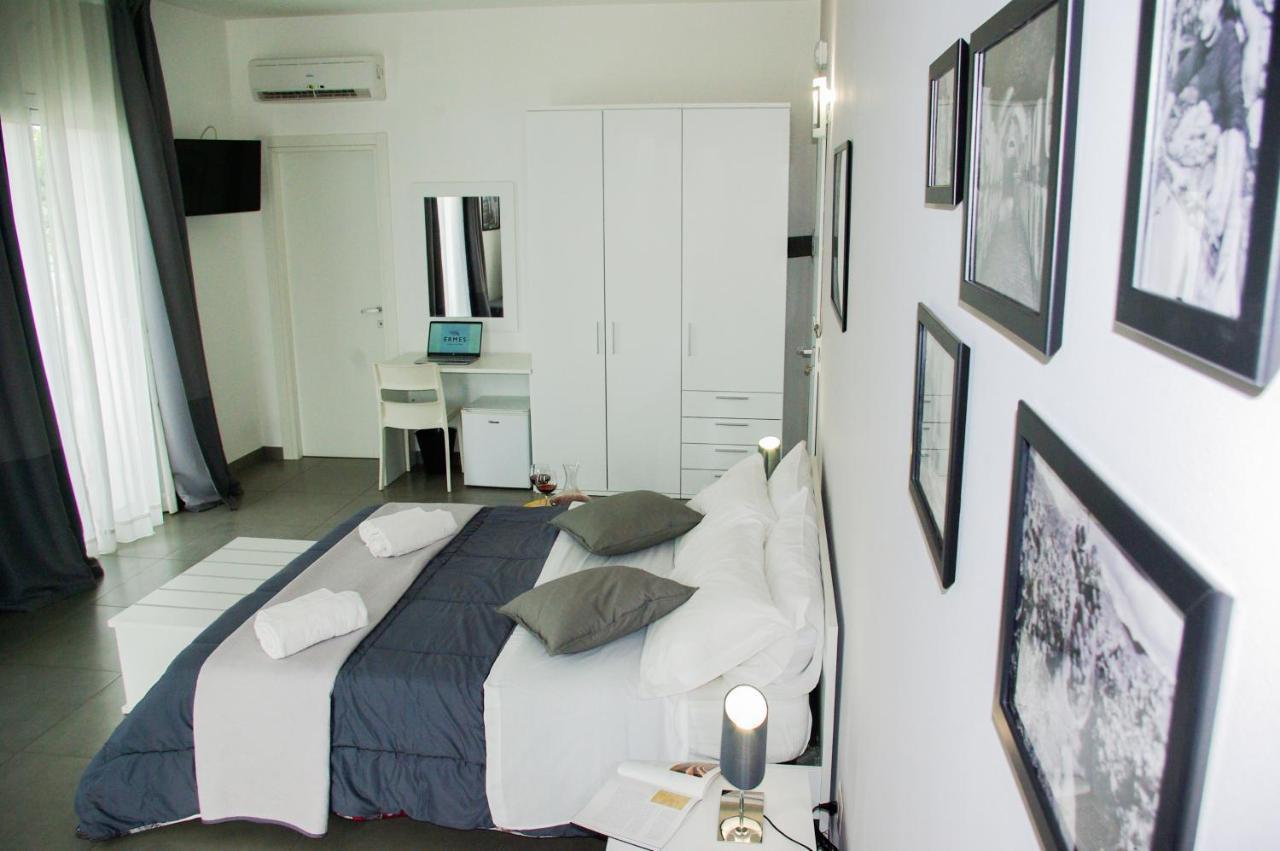 Ermes Bed & Breakfast Авола Екстериор снимка