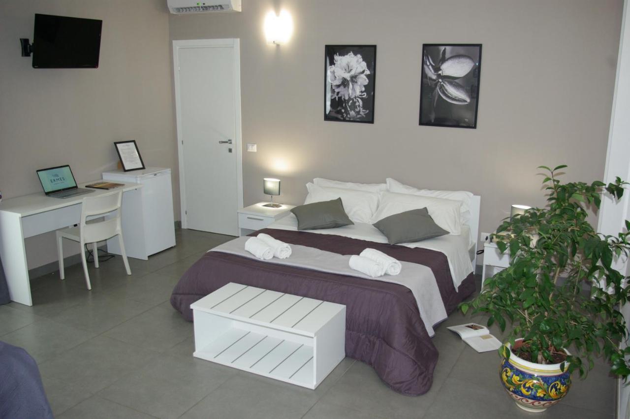 Ermes Bed & Breakfast Авола Екстериор снимка