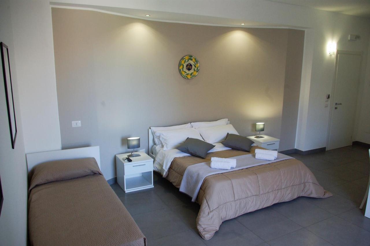 Ermes Bed & Breakfast Авола Екстериор снимка